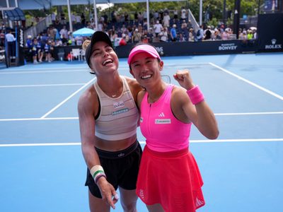 Renata Zarazúa avanza a cuartos de final en dobles femenil del Abierto de Australia