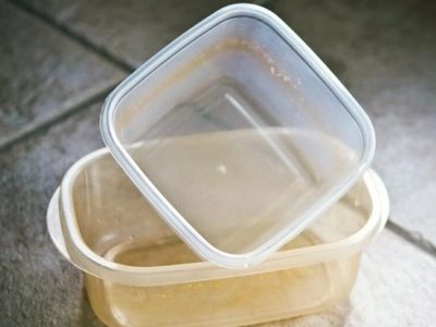 No sufrás más: el truco de las abuelas para quitar toda la grasa de tus táperes sin esfuerzo y en pocos minutos