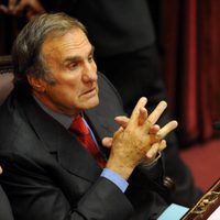Dirigentes de todo el espectro político despidieron al senador Carlos Alberto Reutemann
