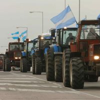 Para el campo, Fernández quiere tapar la inflación con la suba a las retenciones