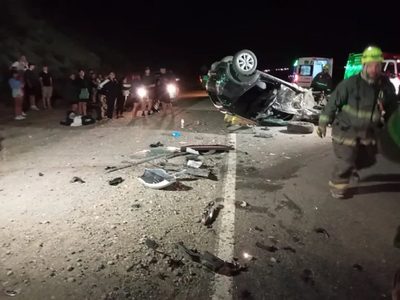 Tremendo choque frontal en la Ruta 40 dejó solo heridos leves