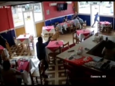 Sicarios irrumpen en restaurante donde estaban fiscal y diputada de Veracruz (Video)