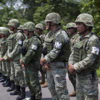 Organizaciones denuncian a AMLO ante CIDH por militarización de política migratoria