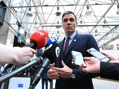 Gobierno español planea aumentar impuesto a los más ricos