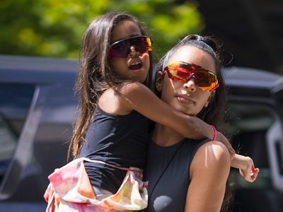 ¡Igualita a su madre! La hija de Kim Kardashian en medio de un terrible escándalo
