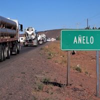 La Policía desalojó a los vecinos de Añelo que cortaban las rutas 7 y 17