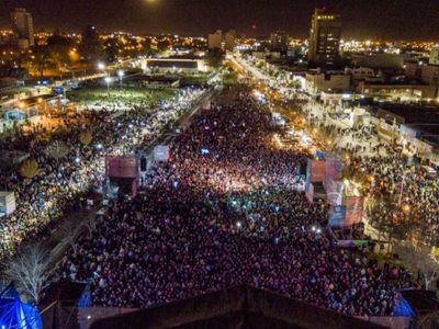 Habrá transporte público gratuito para evitar la concentración de autos estacionados en la Fiesta de la Confluencia