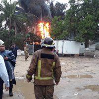 Explota bodega y pipa con huachicol en Tabasco