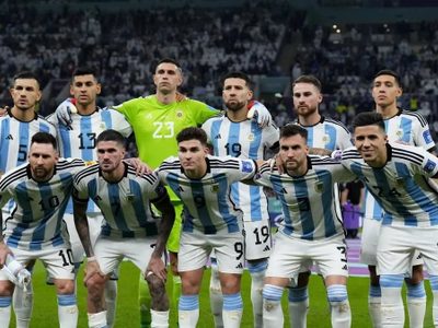 Parrilli presentó un proyecto para que el Mundial de Fútbol 2026 sea libre y gratuito en Argentina