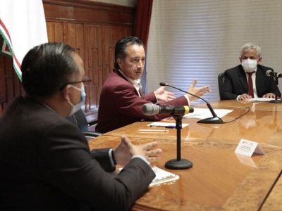 Continúa investigación del asesinato de la exalcaldesa de Veracruz y su hija: Cuitláhuac García
