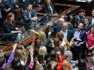 Tensa jornada en el Congreso: según Cervi, Figueroa “terminó siendo funcional al kirchnerismo”