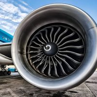 Explotó la turbina de un avión de Aerolíneas Argentinas y debieron cerrar el aeropuerto
