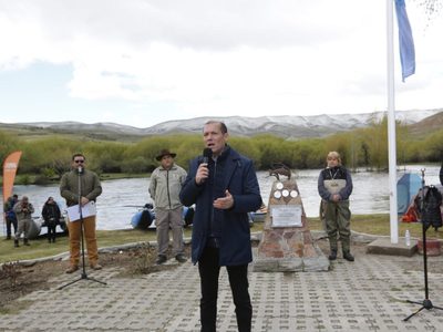 Gutiérrez pidió a la Legislatura que apoye su iniciativa para construir una nueva refinería