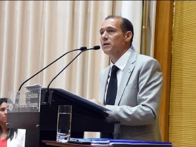 Omar Gutiérrez reclamó a la legislatura tratar la modificación al proyecto de juicio directo