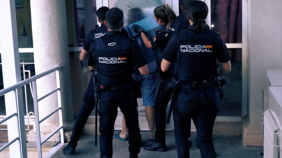 Agentes de la Policía Nacional española