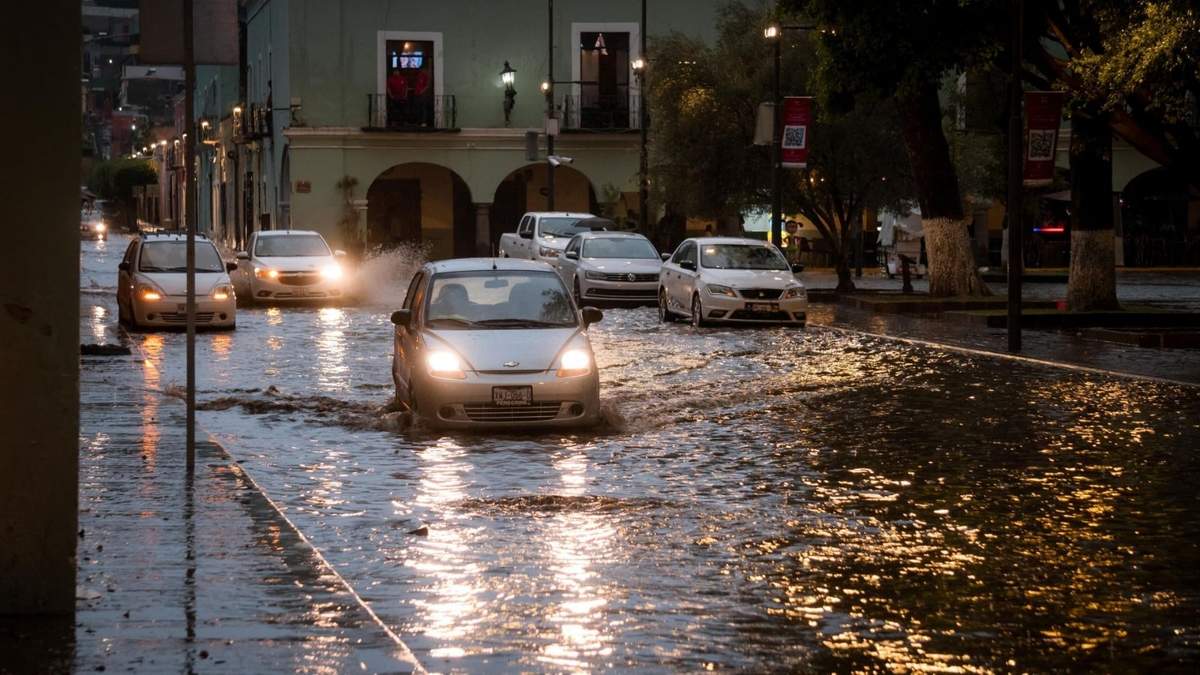 Una intensa tromba azotó la tarde del martes la ciudad de Tlaxcala