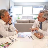 "Su labor es...": Duhalde halagó a Alberto Fernández por la lucha contra el coronavirus