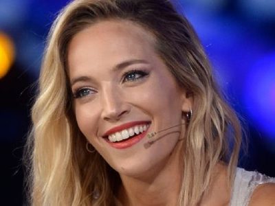 ¿Y Bublé? Luisana Lopilato mostró una peculiar foto que subiría a Tinder ¡Epa!