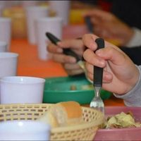 Según el gobierno, las partidas para comedores escolares en la provincia aumentaron 430 por ciento