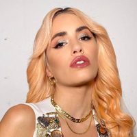 Dejaron de seguirse: una foto de Lali Espósito habría generado un fuerte conflicto de pareja