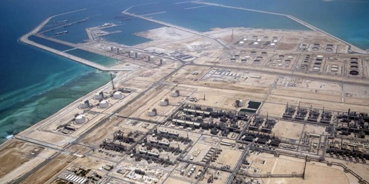 Irán atacó la terminal de gas natural licuado más grande del mundo en Qatar