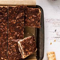 Turrón dulce sin TACC: degustá esta versión tan rica y crocante con chocolate y dulce de leche