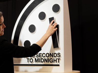 La IA adelanta el Reloj del Juicio Final; la humanidad está a 85 segundos de su destrucción