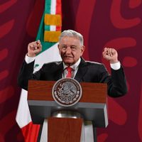 AMLO pide "avalancha de votos" en 2024 para ganar la Presidencia y la mayoría en el Congreso