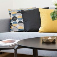 Tus almohadas viejas valen más de lo que pensás: dos ideas de reciclaje que las convierten en un tesoro