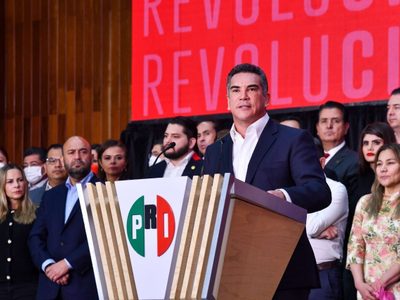 PRI anuncia que votará "categóricamente" en contra de la iniciativa de reforma eléctrica de AMLO