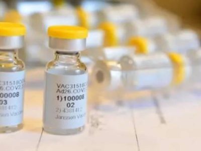 EMA respalda vacuna de Janssen tras encontrar que su vínculo con los trombos es en casos "muy raros"