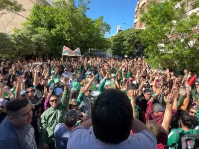 Tensión en ATE: Asamblea de trabajadores estatales acepta oferta salarial, pero con incidentes
