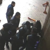 Exigen vincular a exsecretario de Seguridad de Michoacán por agresión a periodista captada en video