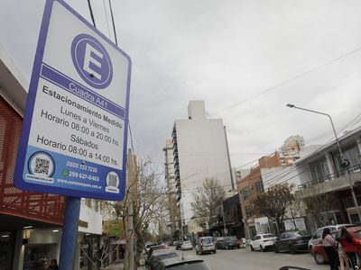 Cambia el estacionamiento en Neuquén: sumaron nuevas cuadras en el centro