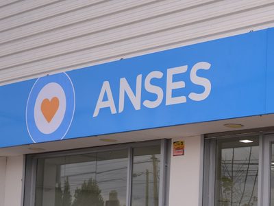 ANSES: ya está el calendario de pagos de la AUH para abril, enterate cuándo cobrás
