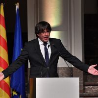 Estamos cesados por un golpe de Estado ilegal: Puigdemont