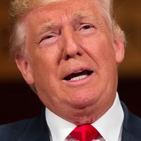 Presume Trump 'excelente salud física”... aunque tiene sobrepeso