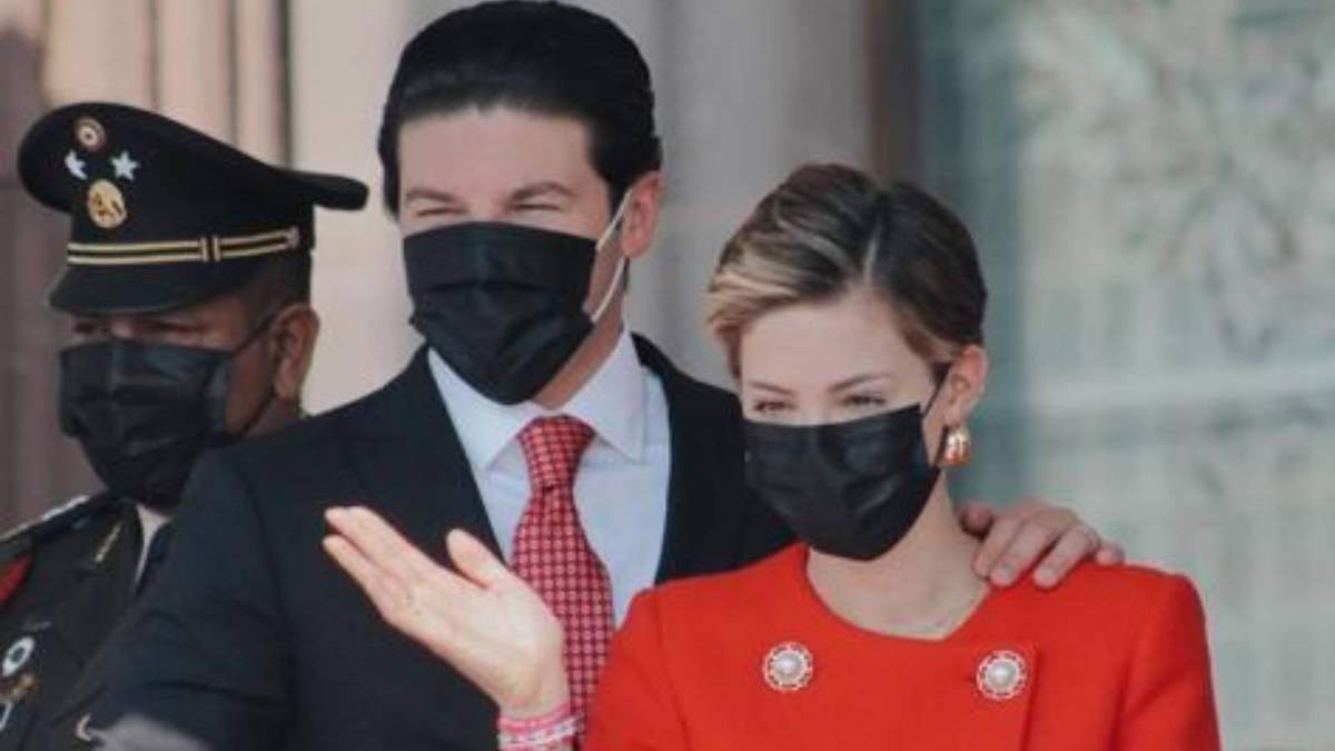 Samuel García y su esposa, Mariana Rodríguez