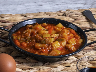 Llevá la picada a otro nivel con este dip de berenjenas que todos te van a pedir