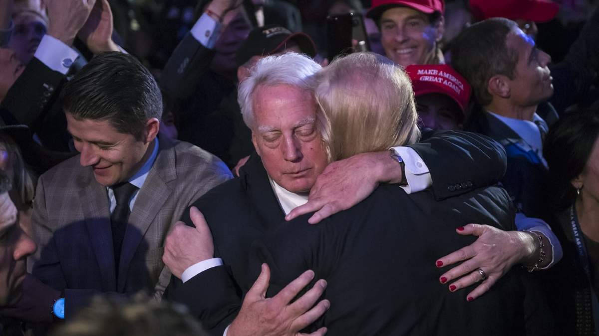 Los hermanos Trump en un acto de campaña. Fuente: (Twitter)