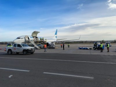 Aerolíneas Argentinas inició en Neuquén una prueba de vuelos de carga para envíos de Mercado Libre