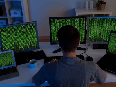 Un "phishing" está suplantando la identidad de Netflix para robar los datos bancarios de los usuarios