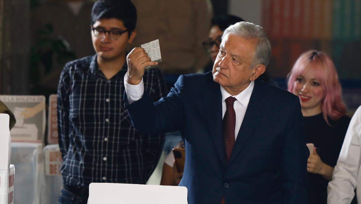 El presidente durante la votación