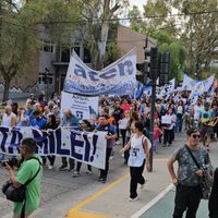 Gremios y organizaciones sociales se movilizaron para repudiar la represión en el Congreso