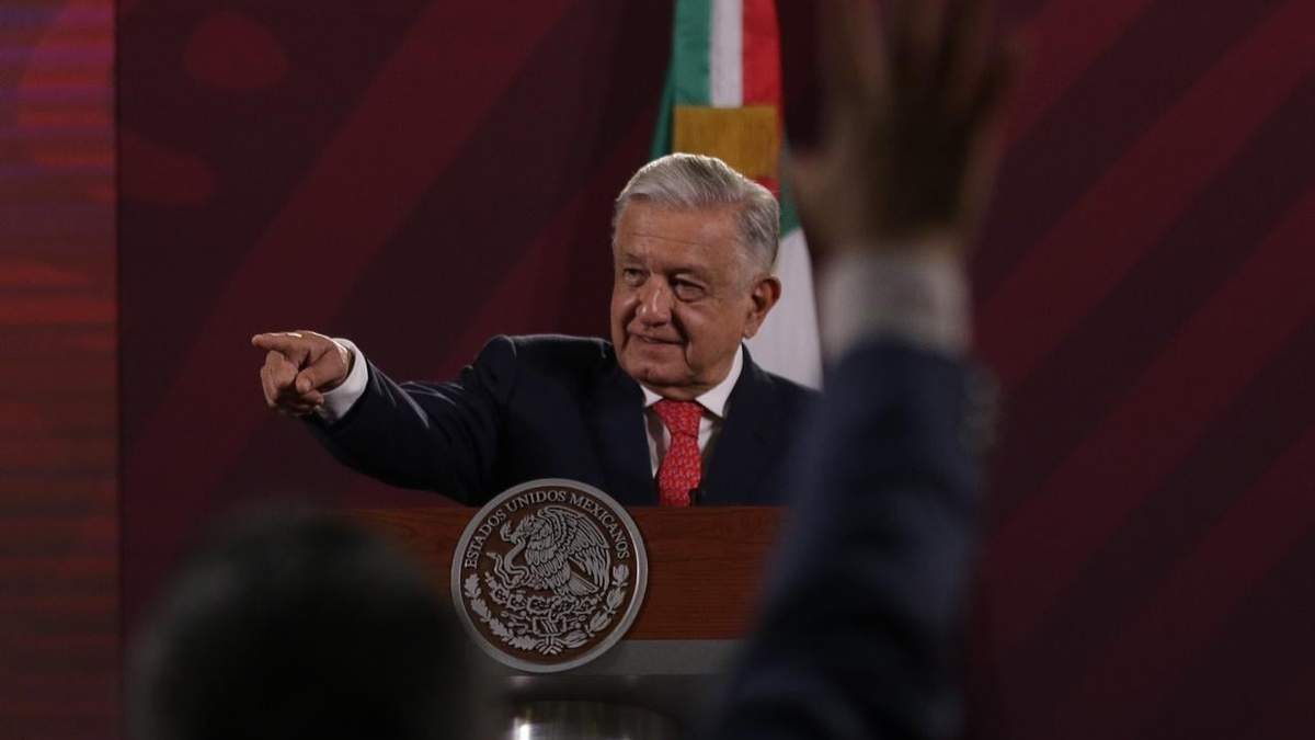 El presidente en su conferencia