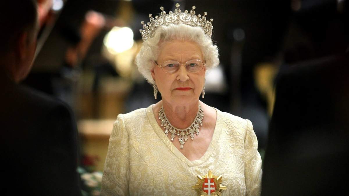 Reina Isabel de Inglaterra. Fuente: (Instagram)