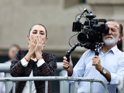 Beatriz dejó atrás la figura de primera dama y con ello reivindicó a millones de mujeres: Sheinbaum