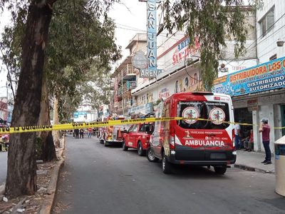 Mueren dos niños por incendio en la Arena San Juan en Nezahualcóyotl
