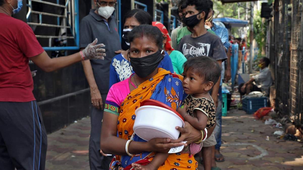 India lleva dos semanas con más de 90.000 casos diarios de coronavirus. Fuente: (Twitter)