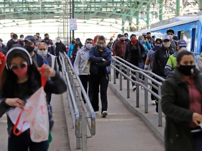 El Gobierno bloqueará la SUBE de quienes intenten viajar sin estar exceptuados